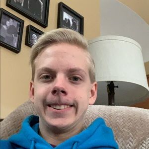 Meet your Posher, Chris